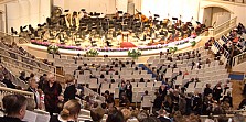 Новосибирский академический симфонический оркестр. Дирижёр – Димитрис Ботинис