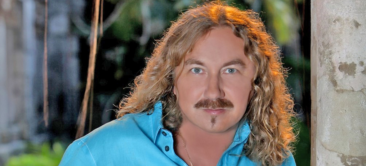 Игорь Николаев